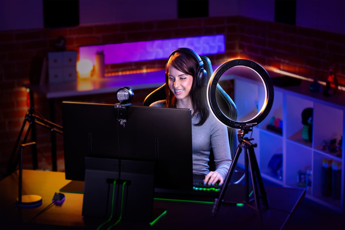 Razer Ring Light Bundle – Professionelt LED-ringlys med stativ til streaming, video og content creation